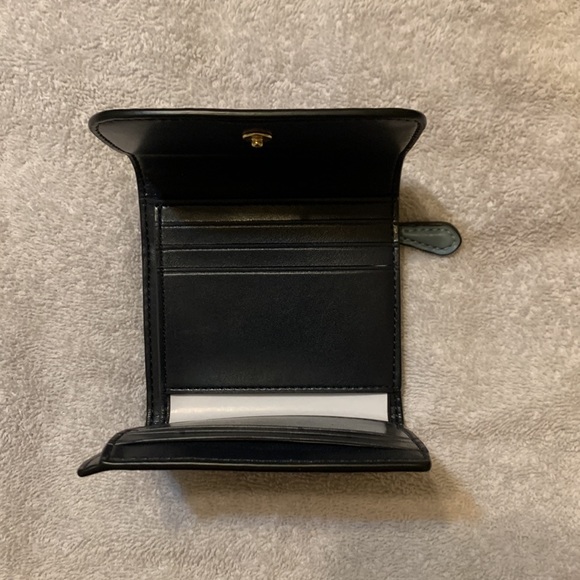 Coach mid size wallet - Picture 2 of 4